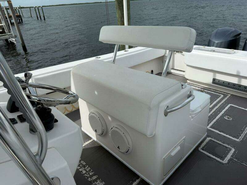 32ft Contender Yacht For Sale