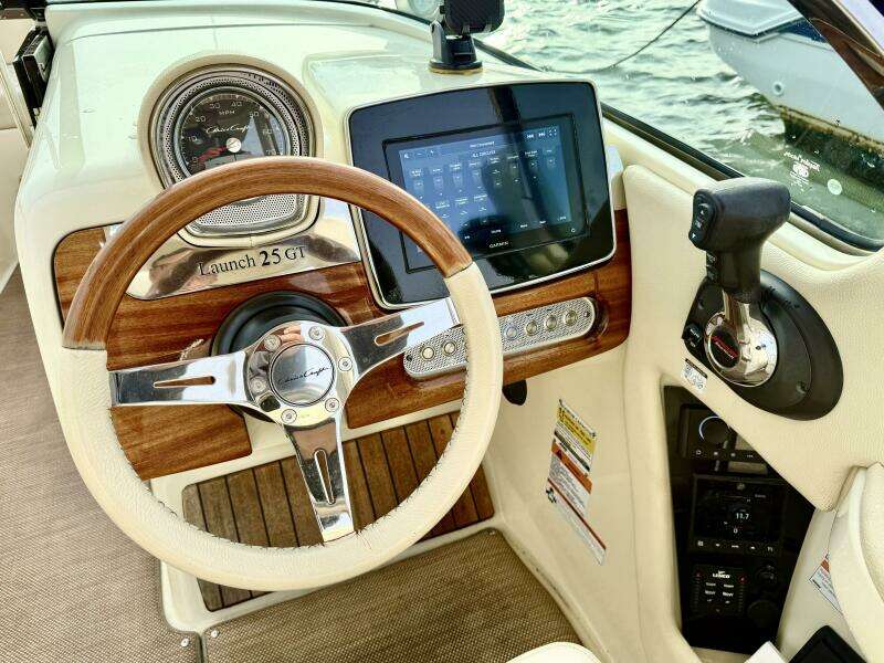 25ft Chris Craft Yacht For Sale