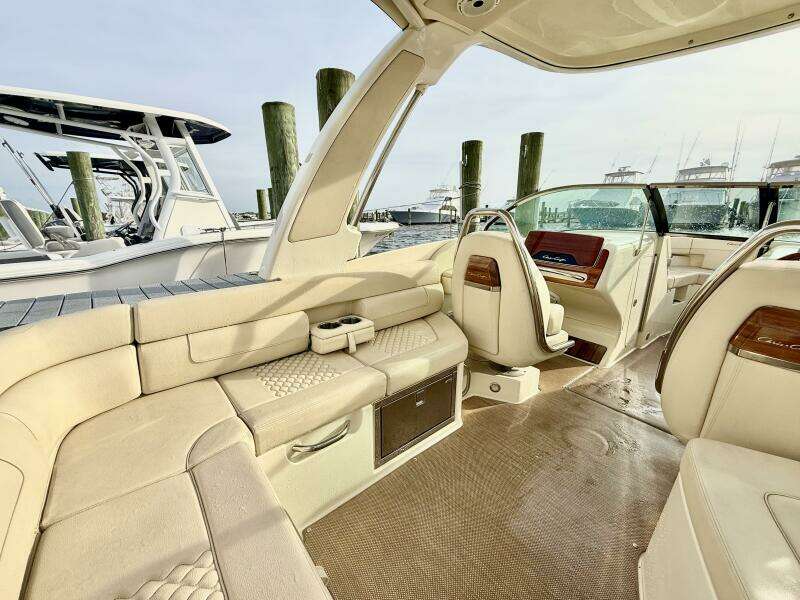 25ft Chris Craft Yacht For Sale