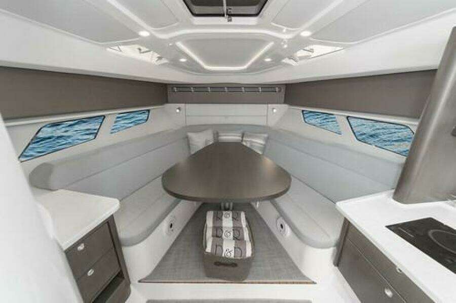 R amp R 5 47ft Intrepid Yacht For Sale