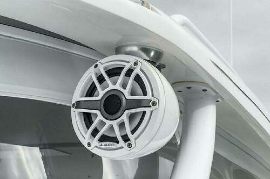 R amp R 5 47ft Intrepid Yacht For Sale