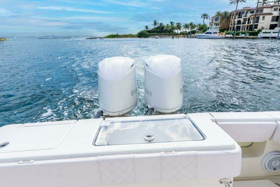 34ft SeaVee Yacht For Sale