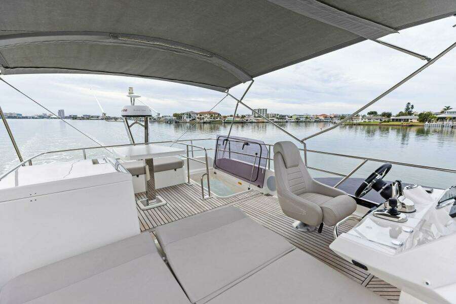 2022 Prestige 420 FLybridge SO FLY 