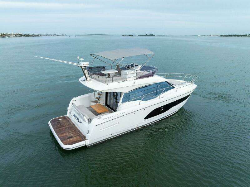 2022 Prestige 420 FLybridge SO FLY 