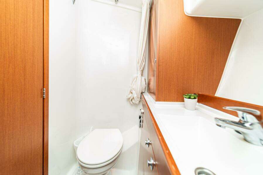 ALEGRIA 34ft Beneteau Yacht For Sale