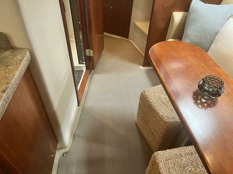 39ft Cruisers Yachts Yacht For Sale