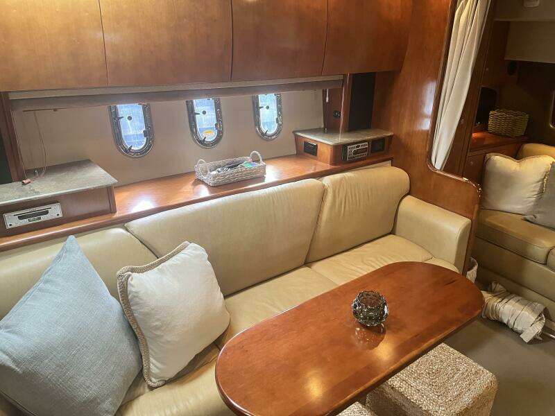 39ft Cruisers Yachts Yacht For Sale