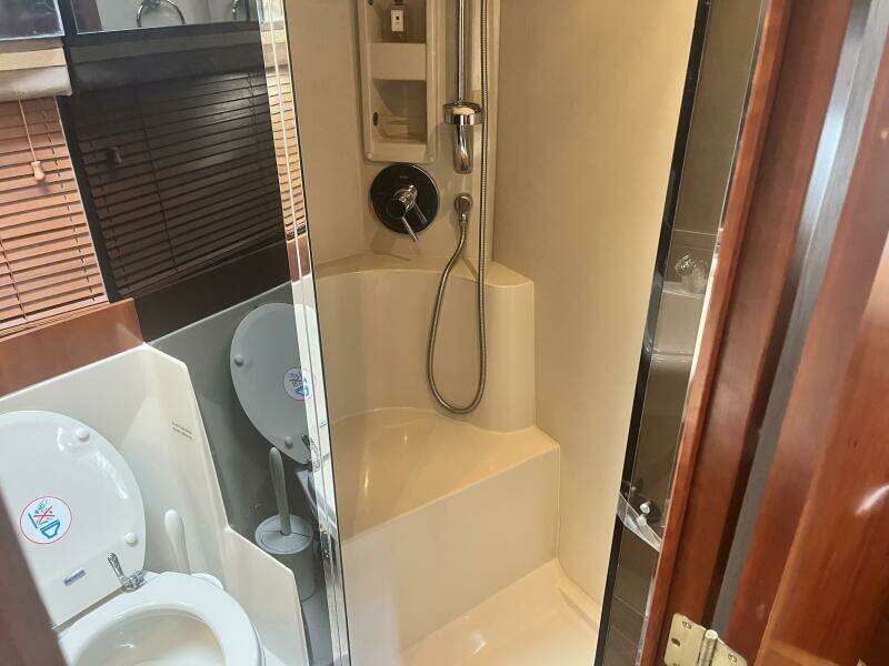 39ft Cruisers Yachts Yacht For Sale