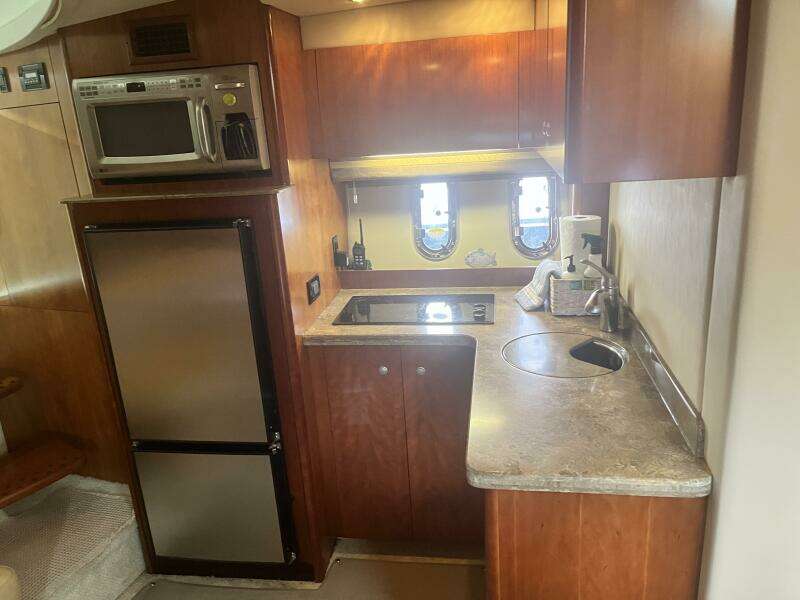 39ft Cruisers Yachts Yacht For Sale