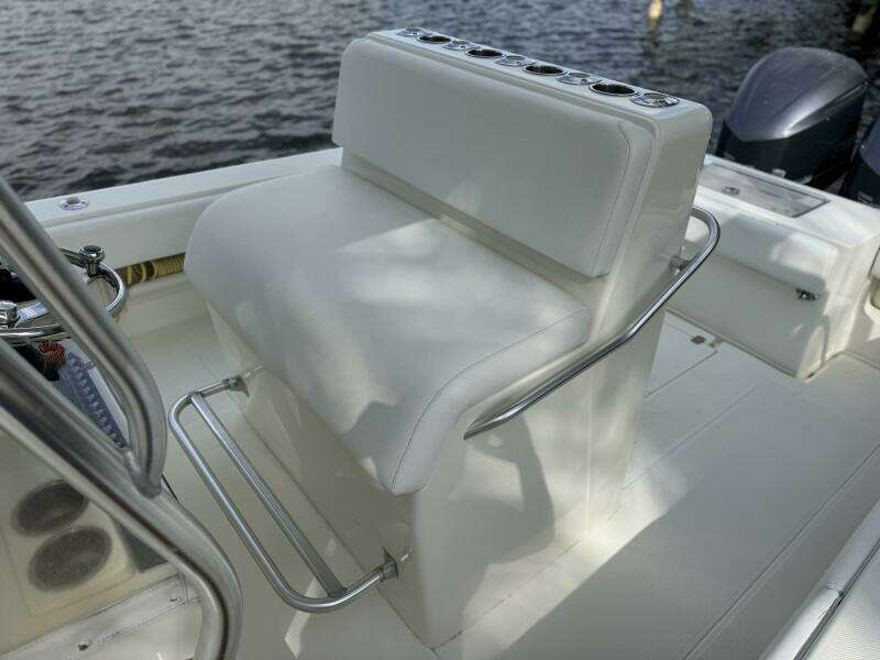 32ft SeaVee Yacht For Sale