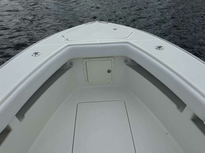 32ft SeaVee Yacht For Sale