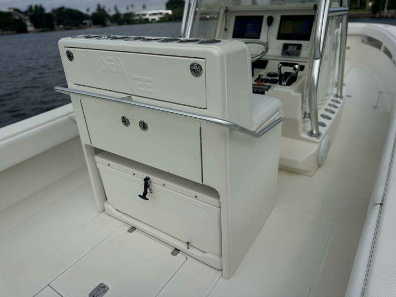 32ft SeaVee Yacht For Sale