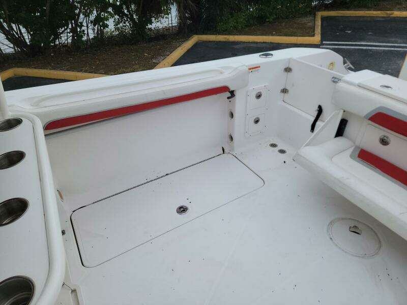 30ft Wellcraft Yacht For Sale