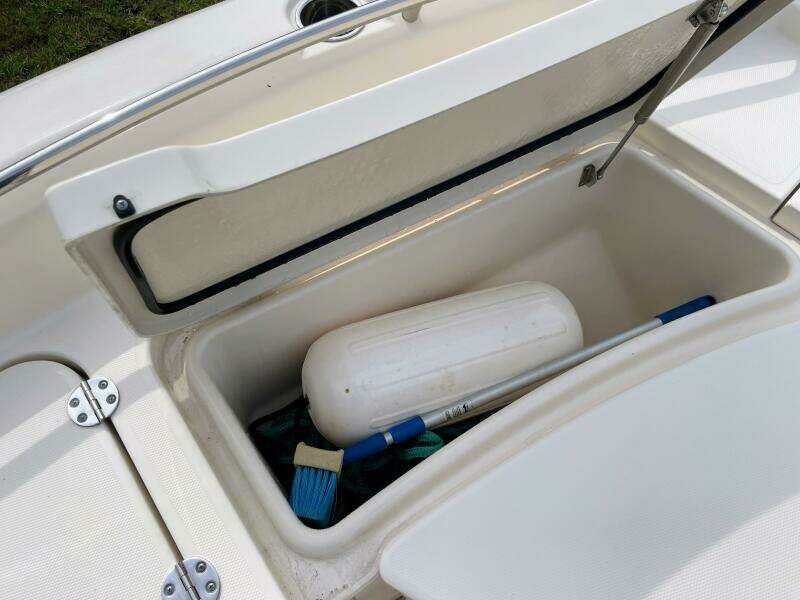 25ft Grady White Yacht For Sale