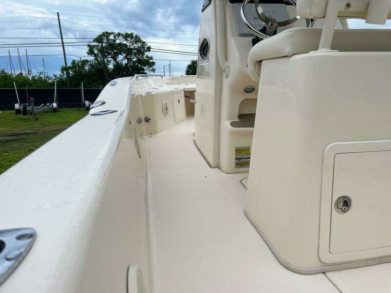 25ft Grady White Yacht For Sale