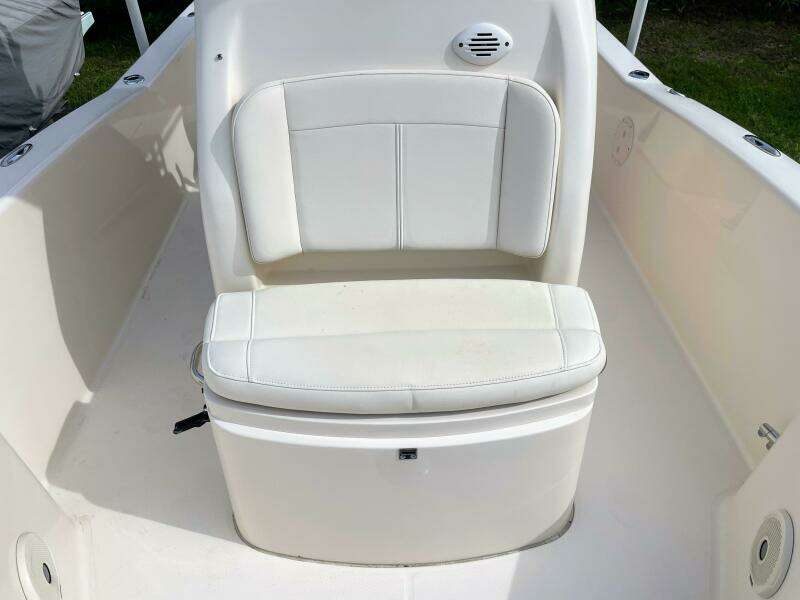 25ft Grady White Yacht For Sale