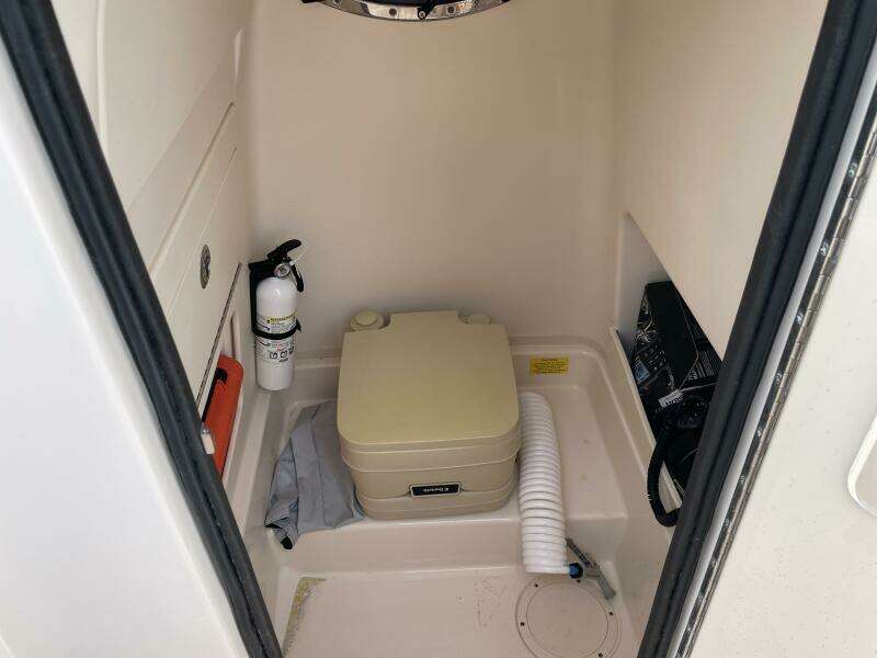 25ft Grady White Yacht For Sale