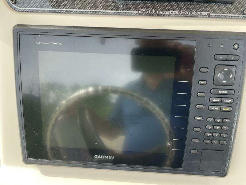 25ft Grady White Yacht For Sale