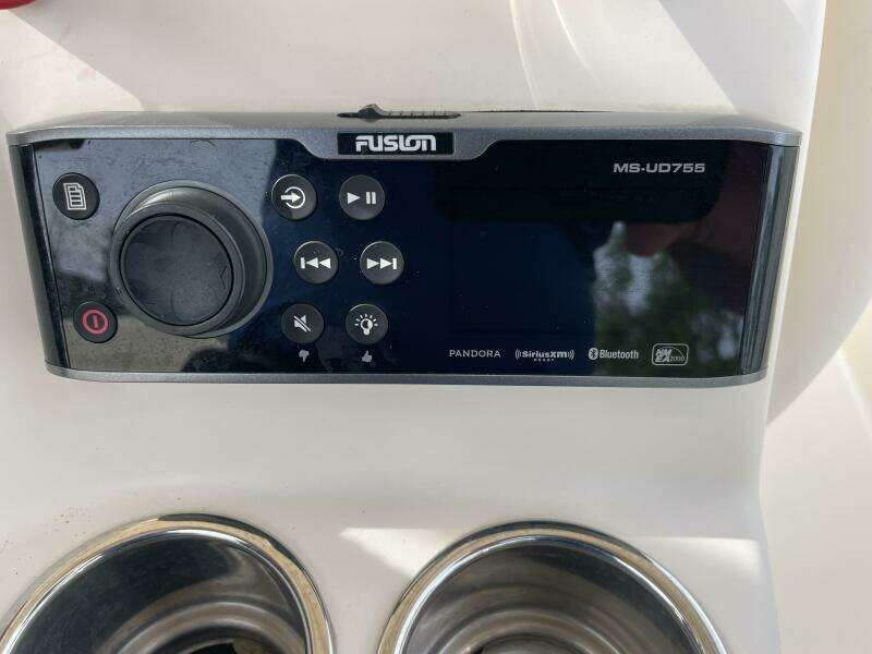 25ft Grady White Yacht For Sale