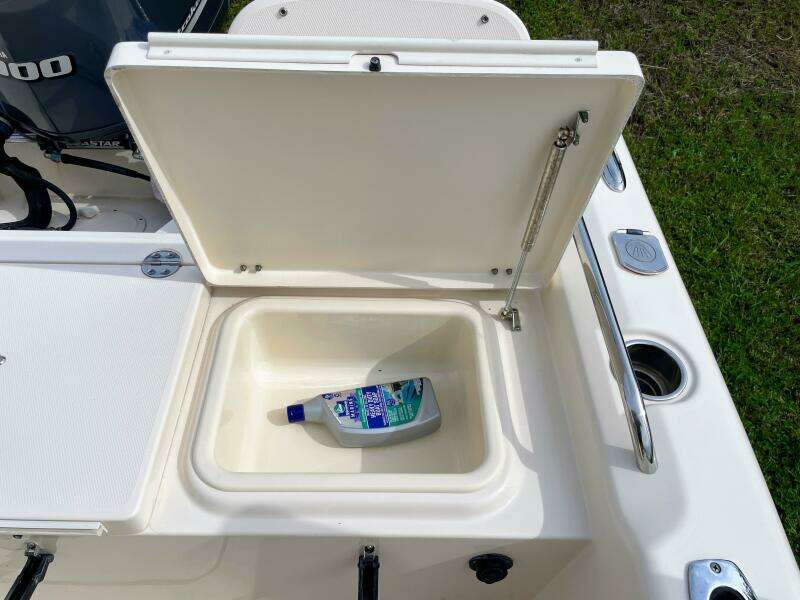 25ft Grady White Yacht For Sale