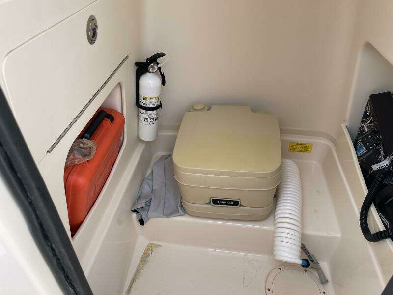 25ft Grady White Yacht For Sale