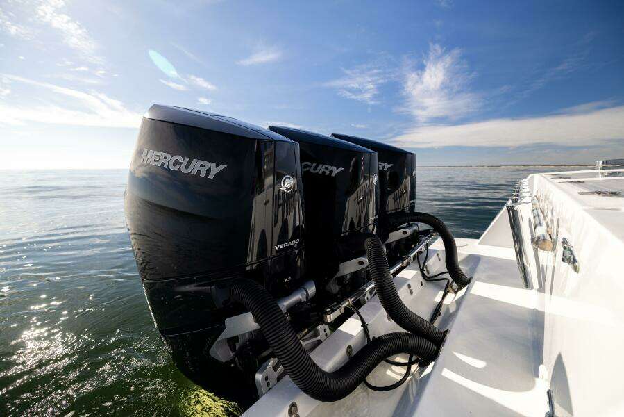 39ft Contender Yacht For Sale