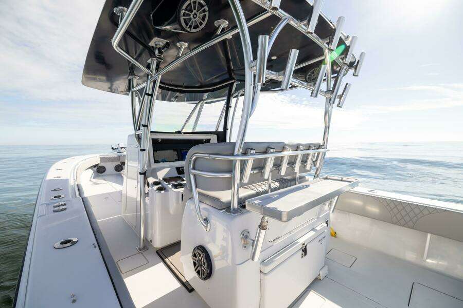 39ft Contender Yacht For Sale