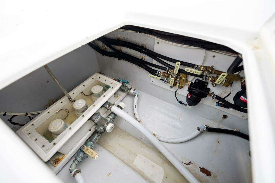 39ft Contender Yacht For Sale