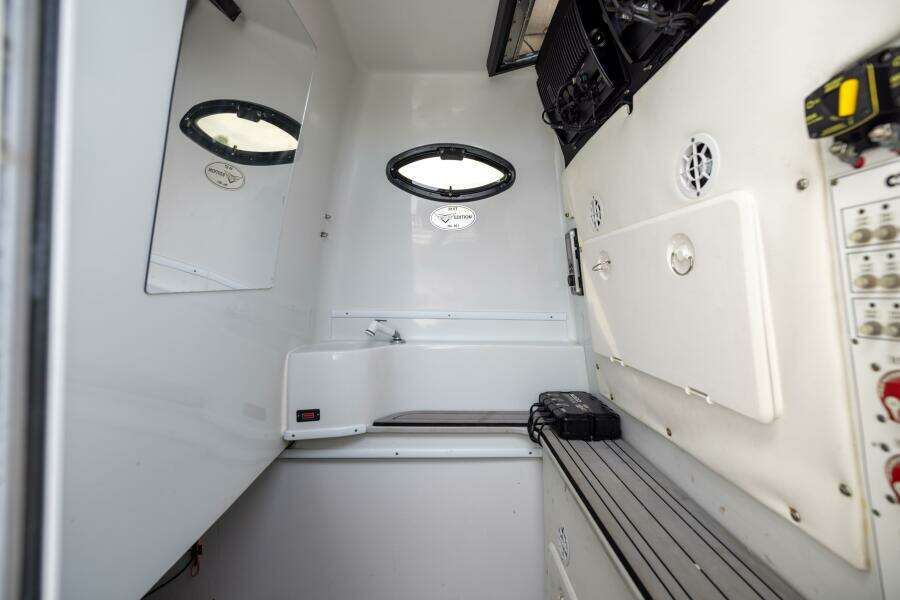 39ft Contender Yacht For Sale