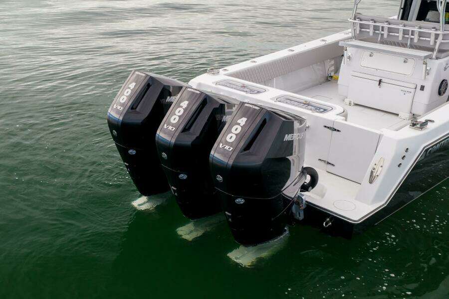 39ft Contender Yacht For Sale