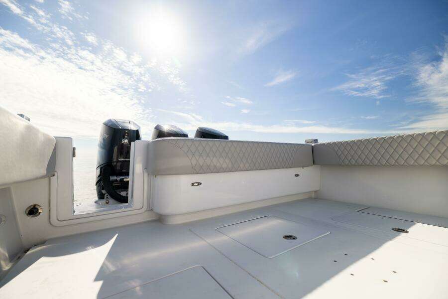 39ft Contender Yacht For Sale