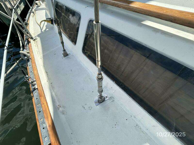 36' S2 standing rigging5