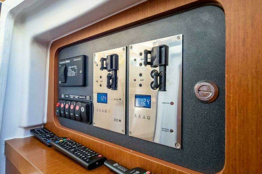 Alegria  44ft Beneteau Yacht For Sale