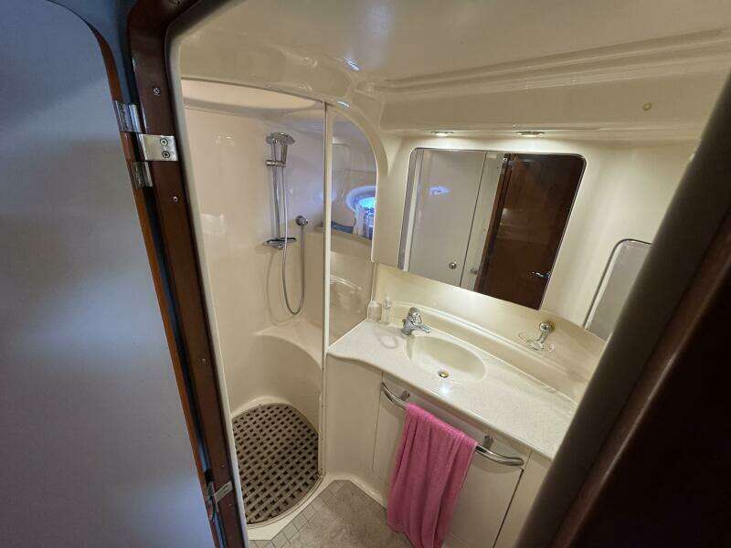 Go Girl 51ft Sea Ray Yacht For Sale