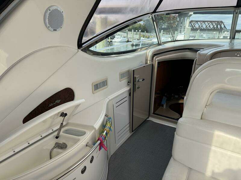 Go Girl 51ft Sea Ray Yacht For Sale