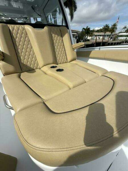 Scungilli 35ft Sportsman Yacht For Sale