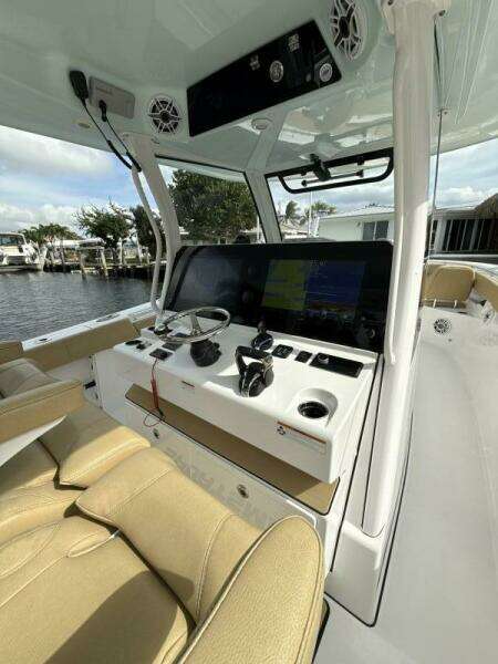 Scungilli 35ft Sportsman Yacht For Sale