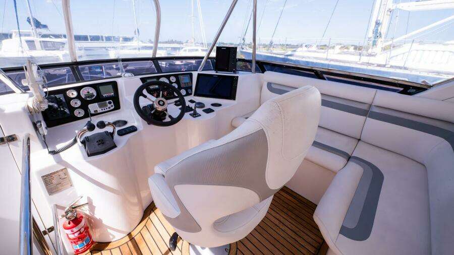 Shamrock 37ft Seaquest Yacht For Sale