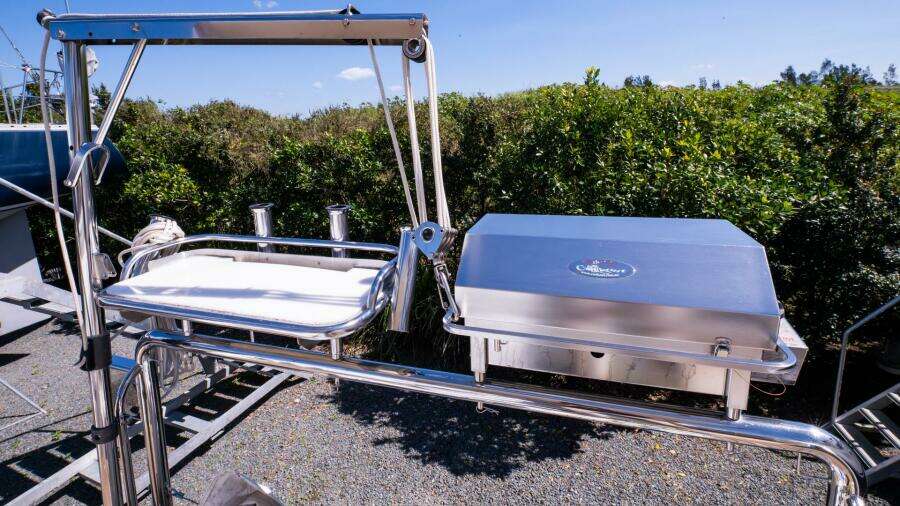 Shamrock 37ft Seaquest Yacht For Sale