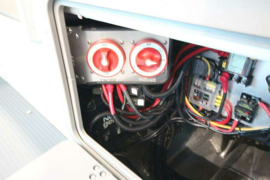 Boat Show Special Pricing 26ft Weldcraft Yacht For Sale