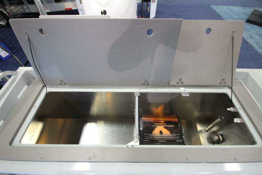 Boat Show Special Pricing 26ft Weldcraft Yacht For Sale