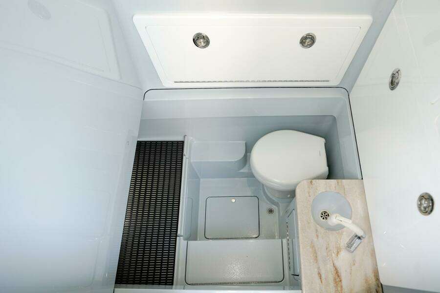 2024 Valhalla Boatworks V-33- T/T THE O SHEAUX- Head