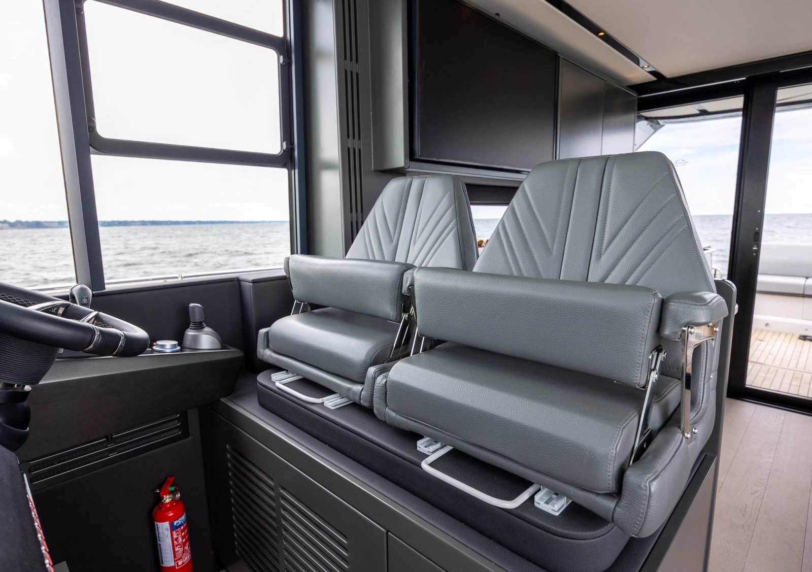 2026 Sunseeker 55 Predator