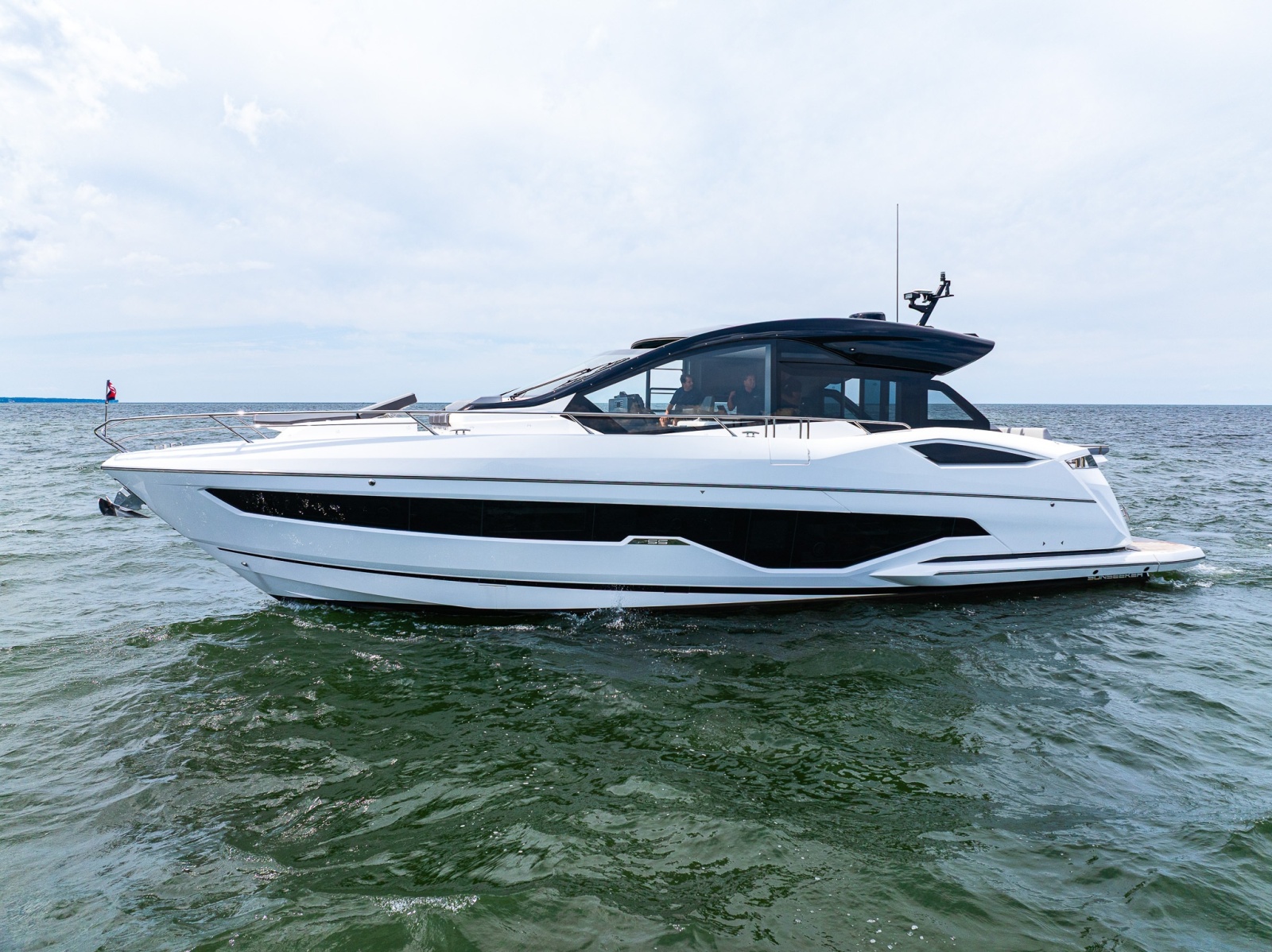 2026 Sunseeker 55 Predator