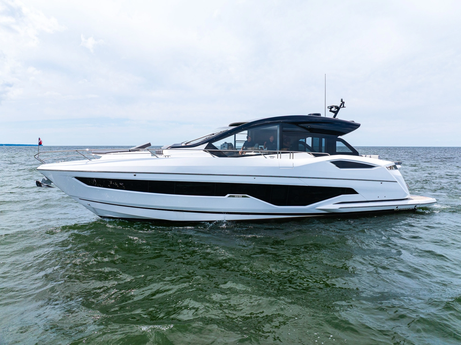 2026 Sunseeker 55 Predator