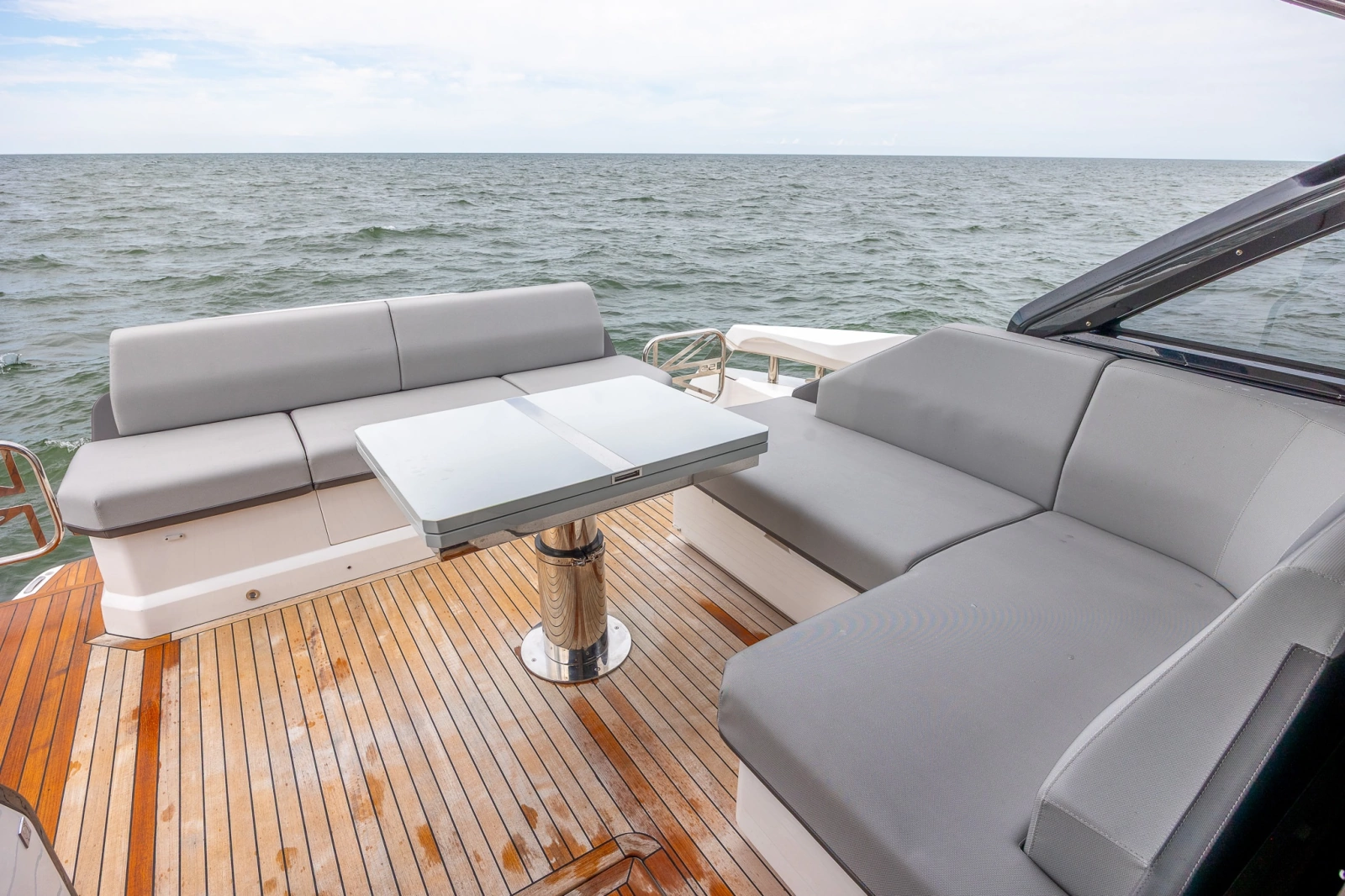 2026 Sunseeker 55 Predator