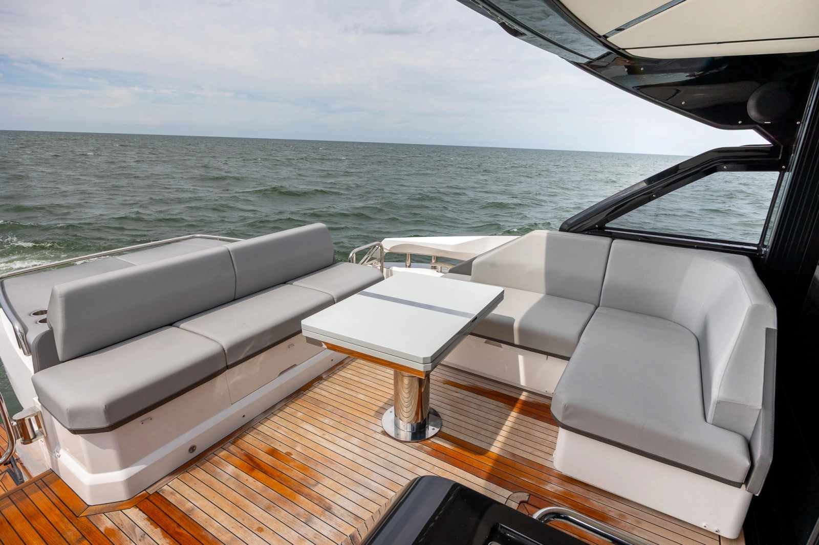2026 Sunseeker 55 Predator
