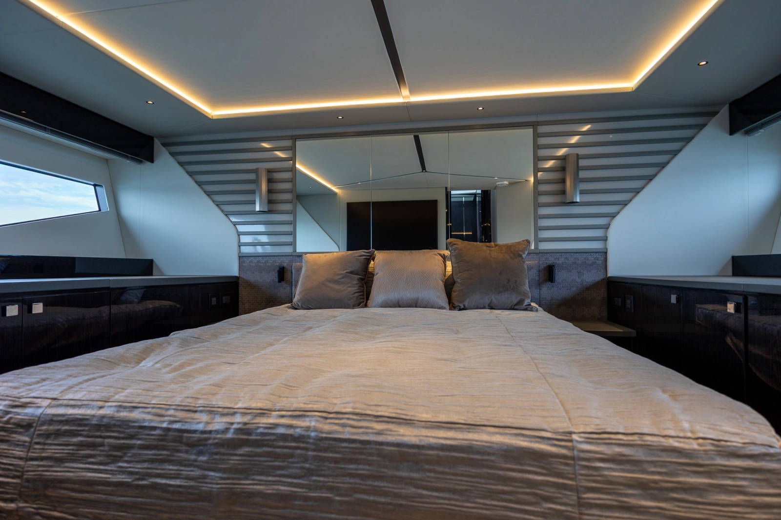 2026 Sunseeker 55 Predator