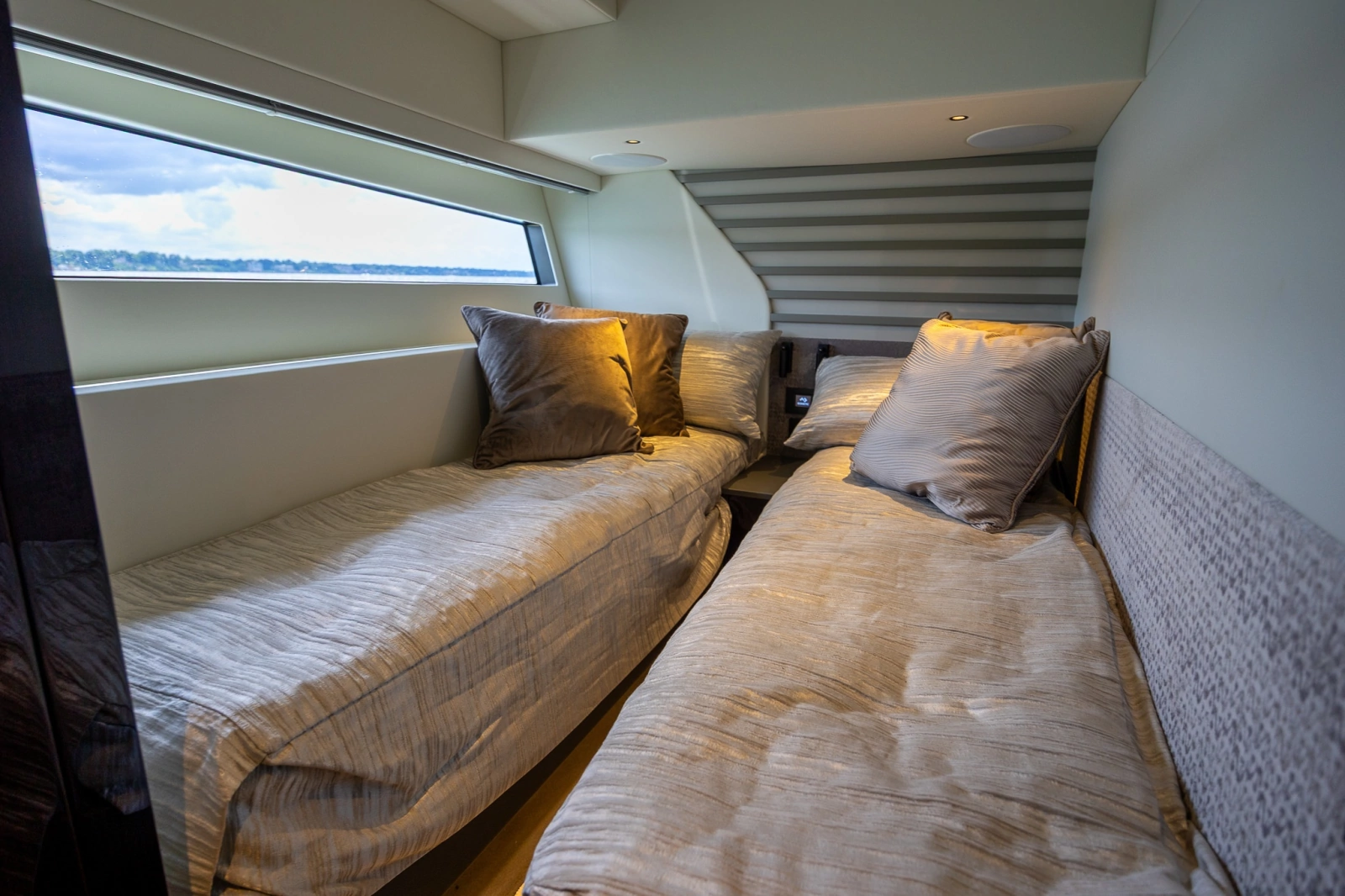 2026 Sunseeker 55 Predator