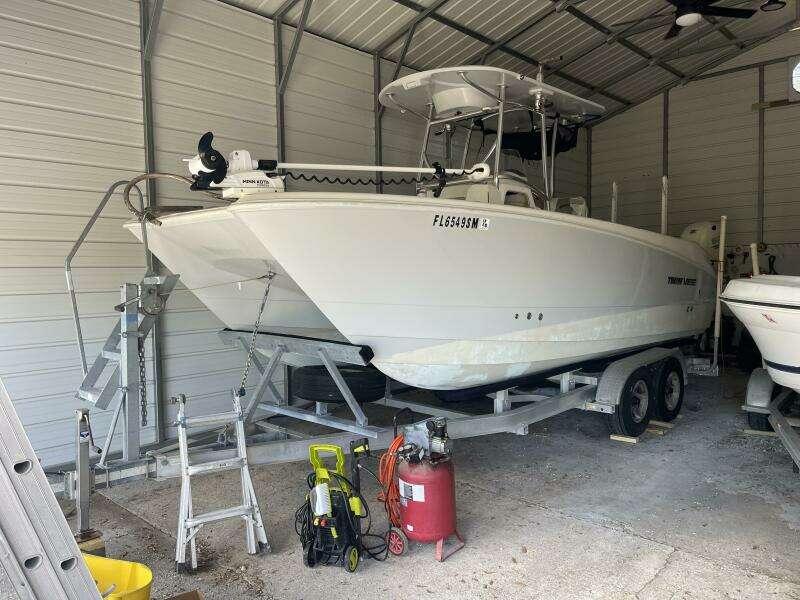 23ft Twin Vee Yacht For Sale